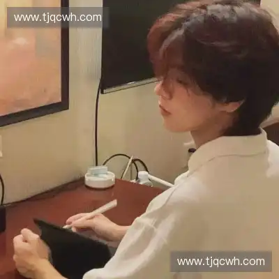 尤诗彩